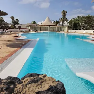  Apartment Lido-playa Roca With Sea Front Access - Free Ac - Wifi